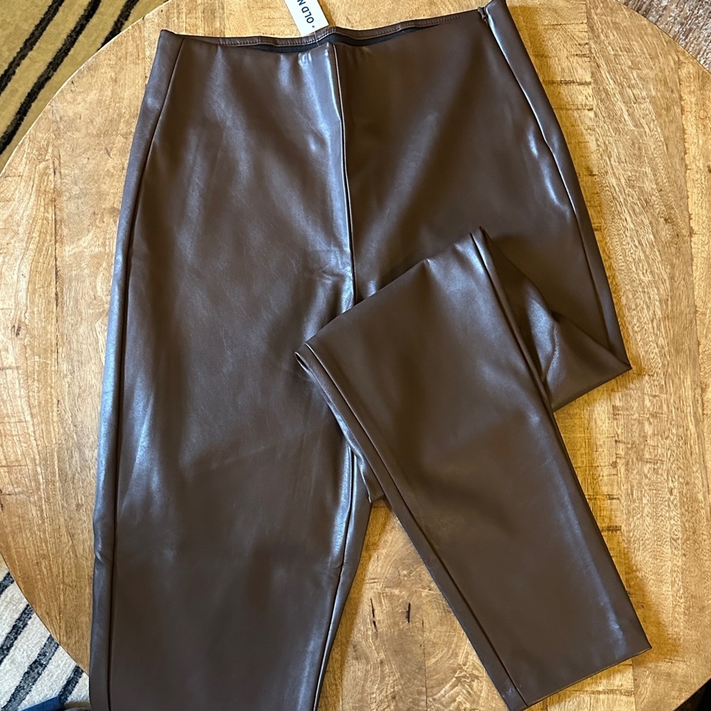 Old Navy Faux Leather Skinny Pants in Chocolate Brown